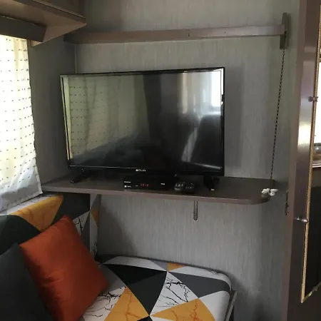 La Caravane Le Nid Douillet キャンプ場